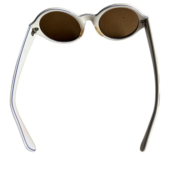 Retro Sunglasses - Picture 5 of 5